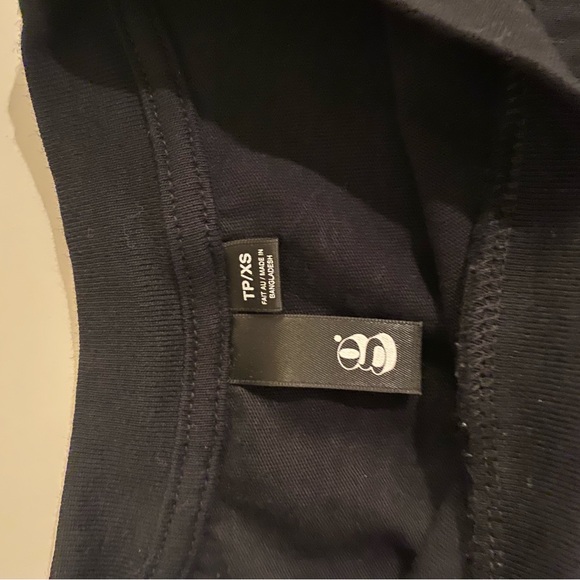 Garage black cropped muscle tee - Picture 2 of 2